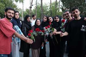 قاب‌های ماندگار از لبخند و همدلی سپیدپوشان فردا در جشن روز پرستار