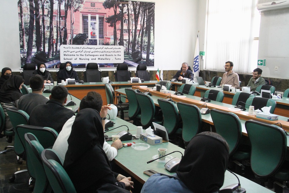  نشست معاون آموزشی دانشکده پرستاری و مامایی با نمایندگان دانشجویان تحصیلات تکمیلی